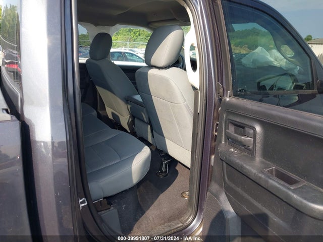 RAM 1500 Express Quad Cab 4x4 6'4 Box 2017 1C6RR7FT1HS620614 Image 8