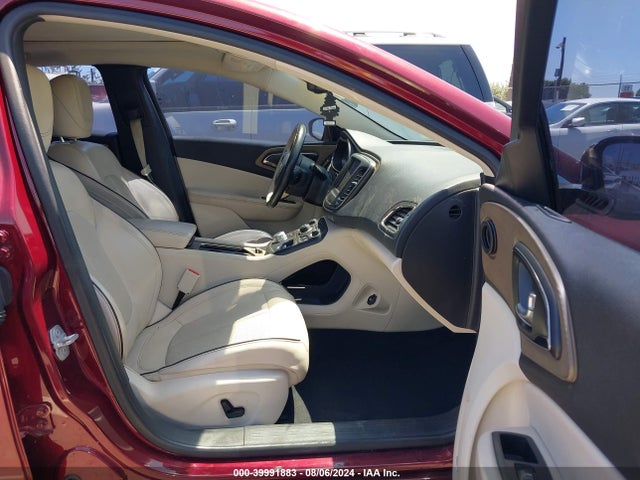 Chrysler 200 C 2015 1C3CCCCB3FN528540 Image 5