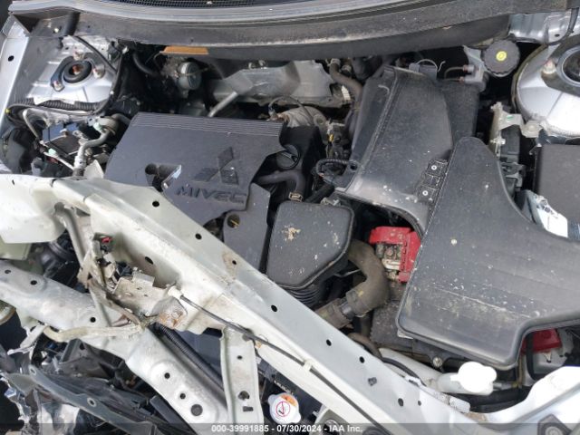JA4AD2A30HZ011417 Mitsubishi Outlander Es