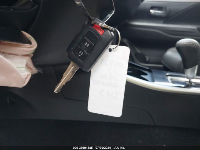 JA4AD2A30HZ011417 Mitsubishi Outlander Es