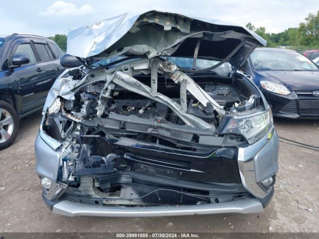 JA4AD2A30HZ011417 Mitsubishi Outlander Es