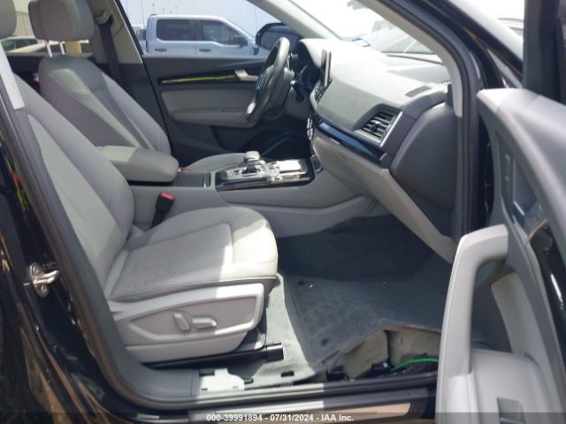 WA1BNAFY0K2073920 Audi Q5 45 Premium