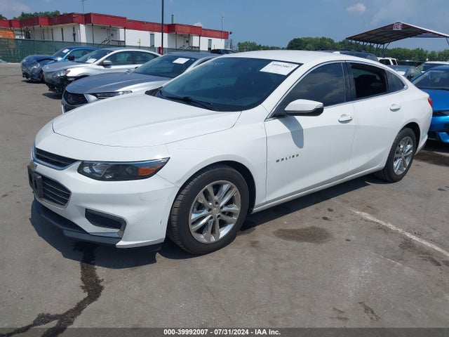 Chevrolet MALIBU LT 2018 1G1ZD5ST0JF262480 Image 2