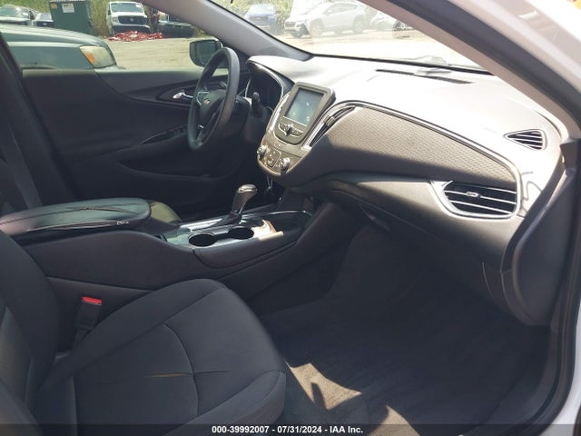 Chevrolet MALIBU LT 2018 1G1ZD5ST0JF262480 Image 5