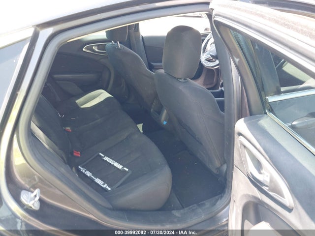 Chrysler 200 Limited 2015 1C3CCCABXFN560324 Image 8
