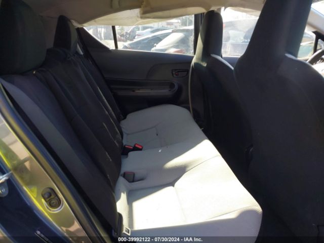 JTDKDTB33F1112364 Toyota Prius C One