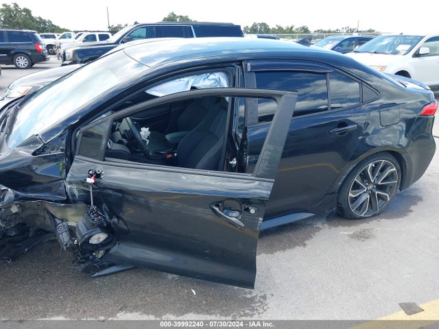 Toyota COROLLA SE 2022 5YFS4MCE9NP102518 Image 18