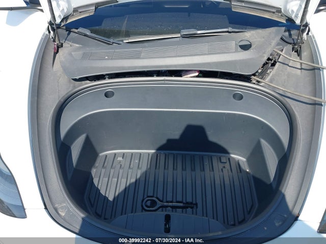 2023 TESLA MODEL 3 5YJ3E1EA0PF477481 Photo 9