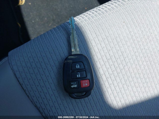 39992259 :رقم المزاد ، 4T1BF1FKXGU124457 vin ، 2016 Toyota Camry Se مزاد بيع