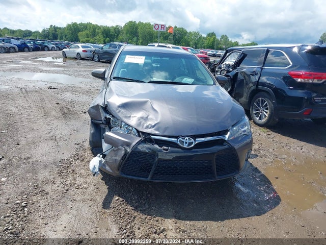 39992259 :رقم المزاد ، 4T1BF1FKXGU124457 vin ، 2016 Toyota Camry Se مزاد بيع