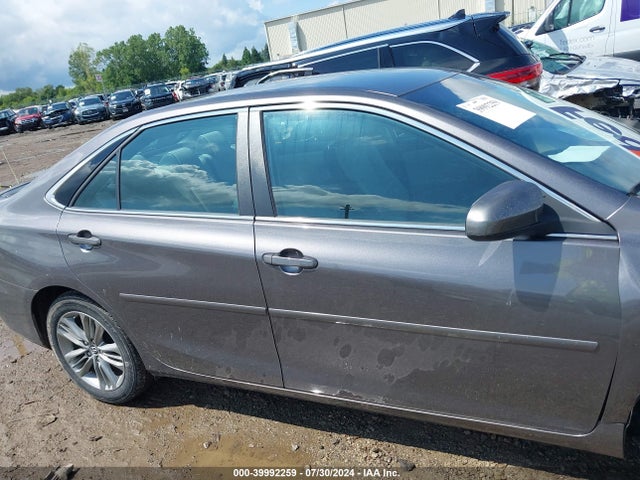 39992259 :رقم المزاد ، 4T1BF1FKXGU124457 vin ، 2016 Toyota Camry Se مزاد بيع