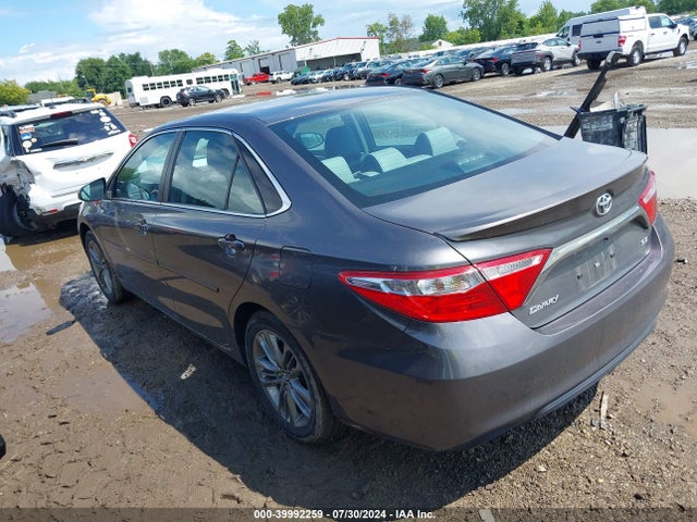 39992259 :رقم المزاد ، 4T1BF1FKXGU124457 vin ، 2016 Toyota Camry Se مزاد بيع
