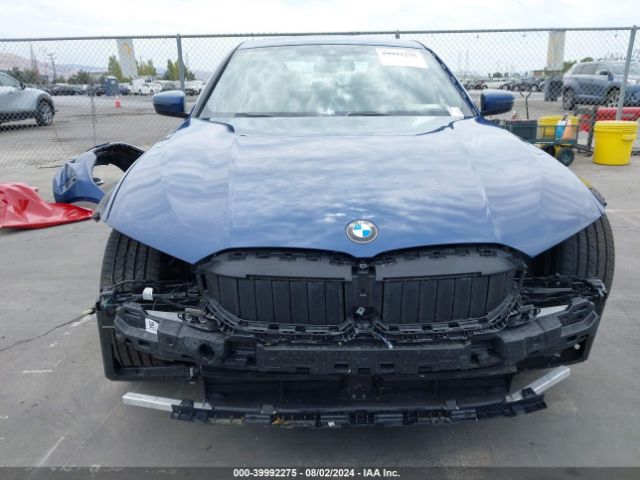 3MW69FF09R8D88162 BMW 3 Series 330i