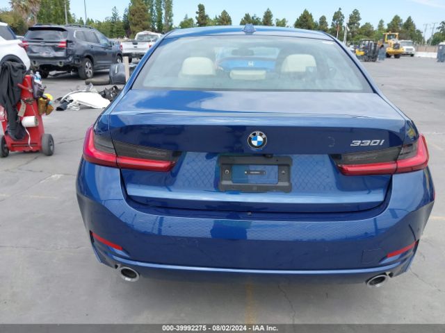 3MW69FF09R8D88162 BMW 3 Series 330i
