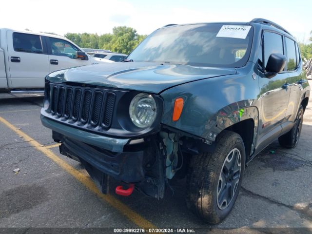 ZACCJBCT6FPB85721 Jeep Renegade Trailhawk