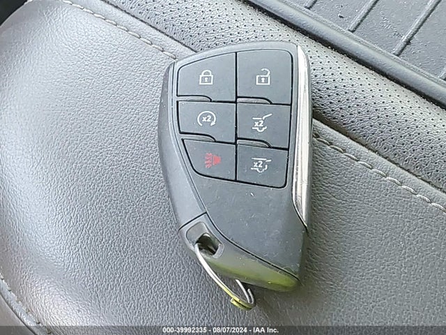 1GKS1GKD8NR272799 GMC Yukon Xl 2wd Slt
