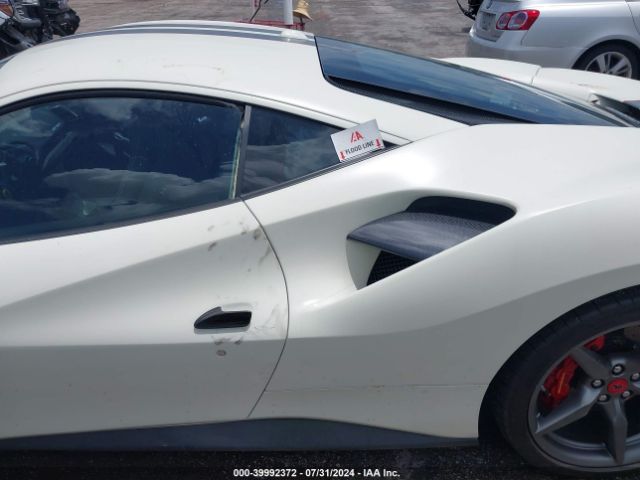 2018 FERRARI 488 GTB ZFF79ALA4J0237401 Photo 5