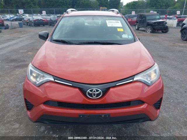 JTMBFREV9GJ102739 Toyota RAV4 LE