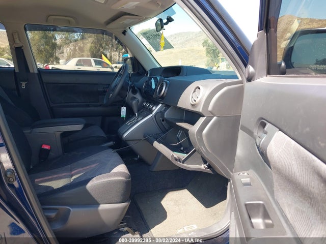 JTLZE4FE4EJ056256 Scion XB
