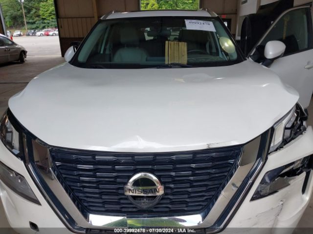 5N1AT3BA8MC810138 Nissan Rogue Sv Fwd