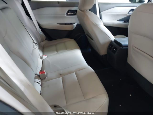 5N1AT3BA8MC810138 Nissan Rogue Sv Fwd