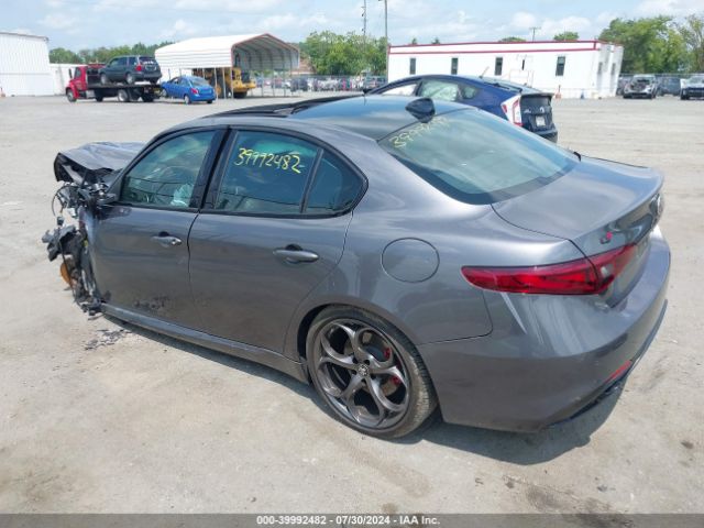 ZARFANBN8L7636387 Alfa Romeo Giulia Ti Sport Awd