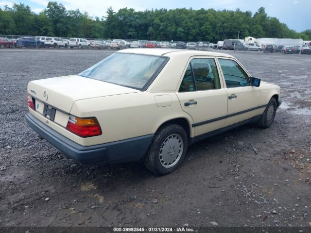 1989 MERCEDES-BENZ 260 WDBEA26D1KA822228 Photo 3
