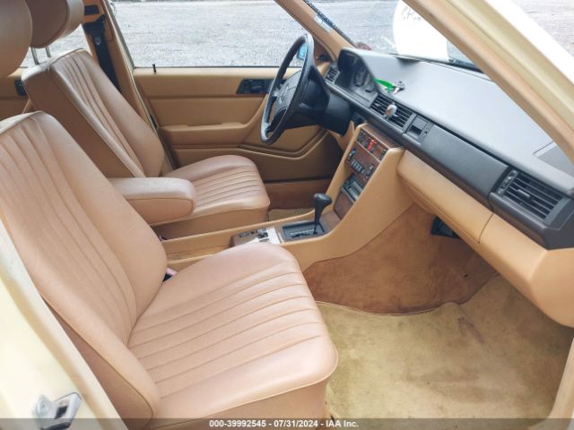 1989 MERCEDES-BENZ 260 WDBEA26D1KA822228 Photo 4