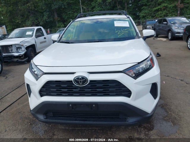 Toyota RAV4 LE 2019 JTMG1RFV9KD011576 Image 13