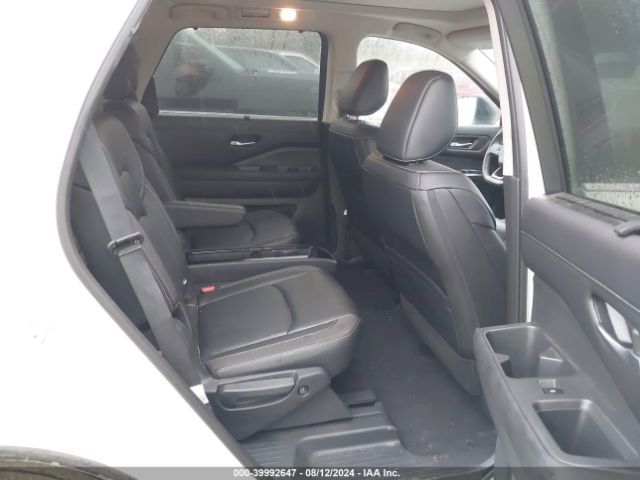 5N1DR3CD6RC213985 Nissan Pathfinder Sl 4wd