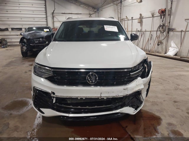 3VV8B7AX3NM134315 Volkswagen Tiguan 2.0t Se R-line Black