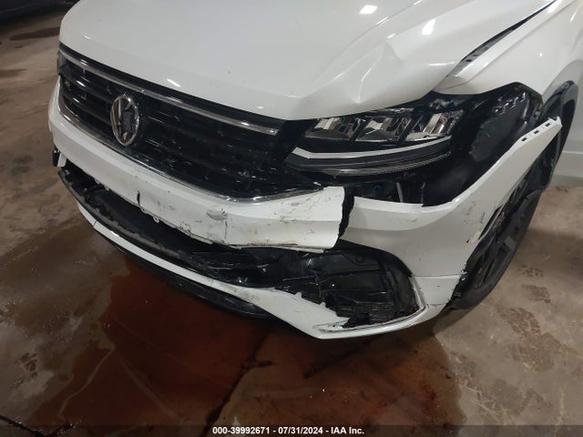 3VV8B7AX3NM134315 Volkswagen Tiguan 2.0t Se R-line Black