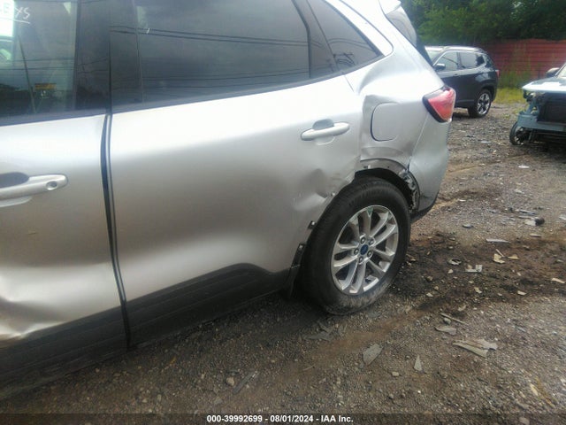Ford ESCAPE SE 2020 1FMCU9G60LUC78678 Image 17