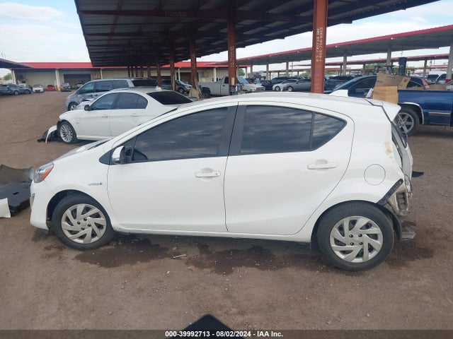 Toyota Prius C Four/one/three/two 2015 JTDKDTB33F1581163 Image 15