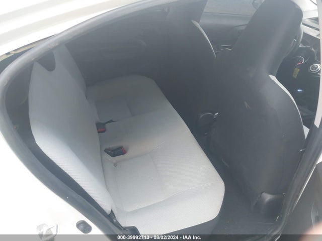 Toyota Prius C Four/one/three/two 2015 JTDKDTB33F1581163 Image 8