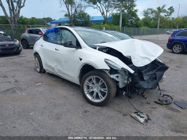 2023 TESLA MODEL Y 7SAYGDEE3PA089178 Photo 0