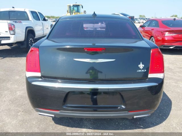 2C3CCAAGXFH772553 Chrysler 300 Limited