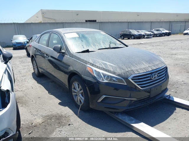 Hyundai SONATA SE 2016 5NPE24AFXGH314651 Image 1