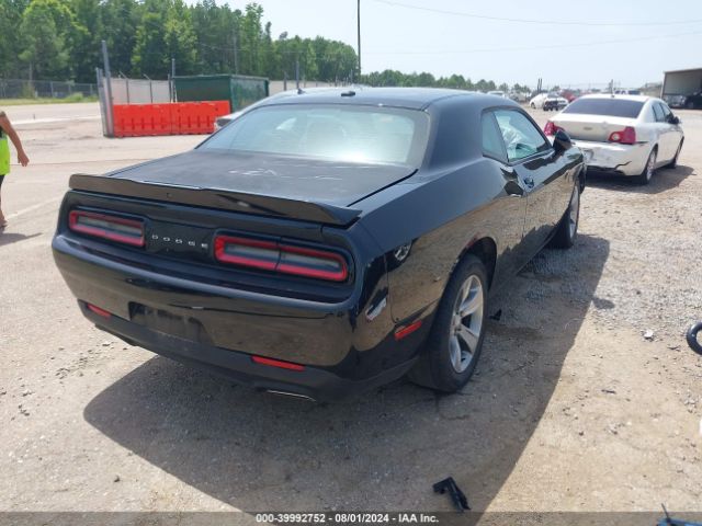 2C3CDZAGXLH214435 Dodge Challenger Sxt