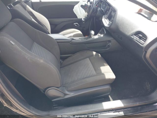 2C3CDZAGXLH214435 Dodge Challenger Sxt