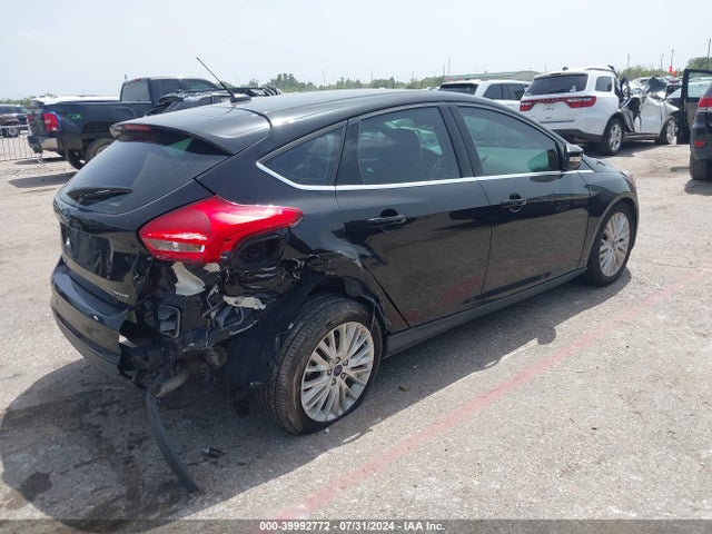 Ford Focus Titanium 2018 1FADP3N20JL232970 Image 4