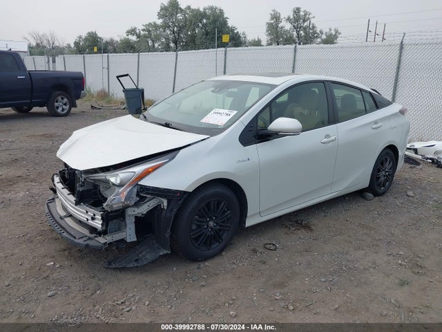 JTDKARFU1H3035869 Toyota Prius Three