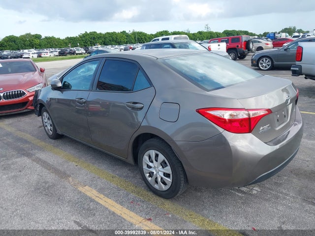 Toyota COROLLA LE 2017 5YFBURHE2HP727594 Image 3
