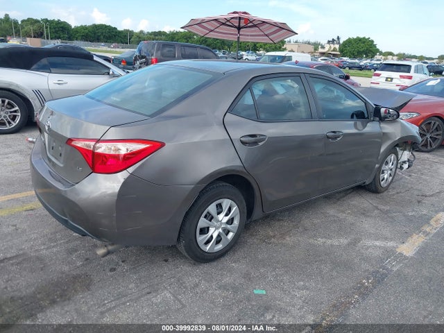Toyota COROLLA LE 2017 5YFBURHE2HP727594 Image 4