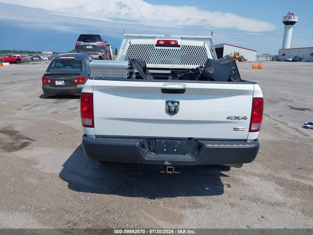 1C6RR7FG1KS735773 RAM 1500 Classic Tradesman Quad Cab 4x4 6'4 Box