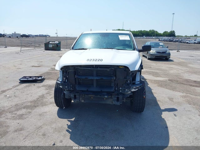 1C6RR7FG1KS735773 RAM 1500 Classic Tradesman Quad Cab 4x4 6'4 Box