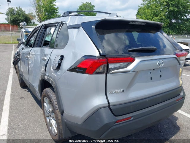 Toyota Rav4 Xle Premium 2024 2T3A1RFV8RC403579 Image 3