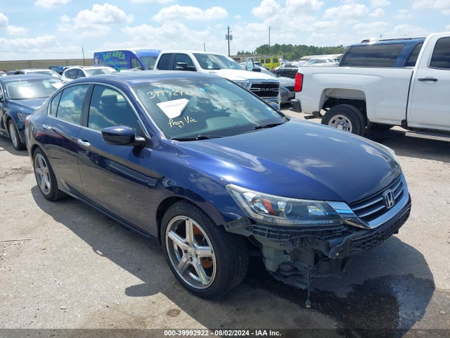 2015 1HGCR2F56FA107494 main image