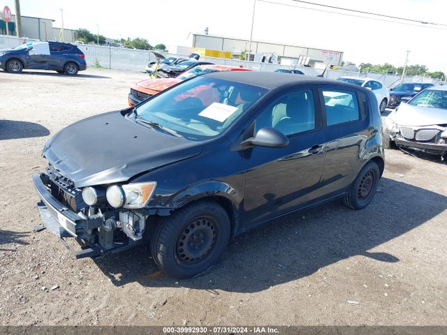Chevrolet Sonic Ls Auto 2014 1G1JA6SH9E4238686 Image 2