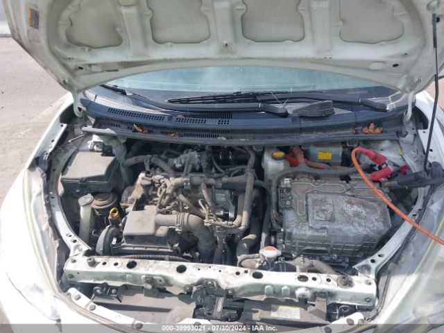JTDKDTB30G1137787 Toyota Prius C One